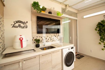 Apartamento para alugar com 98m², 2 quartos e 1 vaga Apartamento para alugar com 98m², 2 quartos e 1 vagaÁrea de Serviço / Churrasqueira