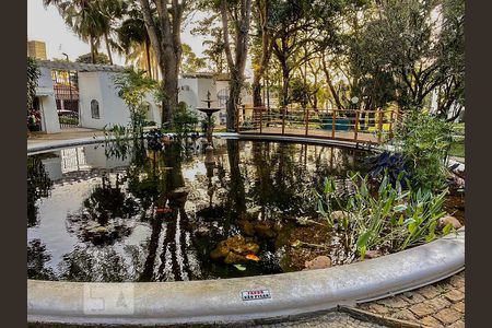 Apartamento à venda com 200m², 3 quartos e 2 vagas Apartamento à venda com 200m², 3 quartos e 2 vagasCondomínio