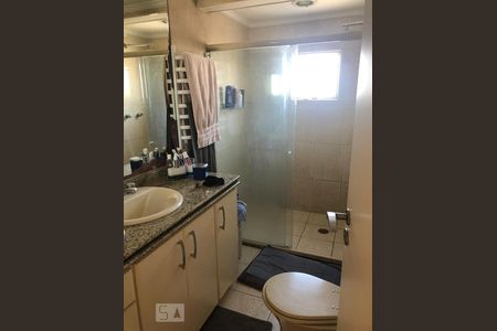 Banheiro de apartamento para alugar com 4 quartos, 211m² em Vila Morumbi, São Paulo