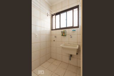 Apartamento à venda com 66m², 3 quartos e 1 vagaÁrea de Serviço