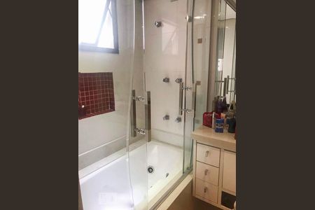 Banheiro 1 - Suíte de apartamento à venda com 3 quartos, 125m² em Vila Regente Feijó, São Paulo