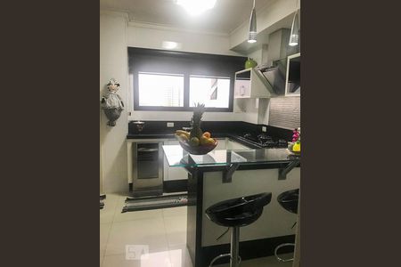 Apartamento à venda com 125m², 3 quartos e 2 vagasCozinha