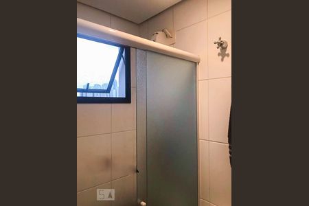 Apartamento à venda com 125m², 3 quartos e 2 vagasBanheiro de Serviço