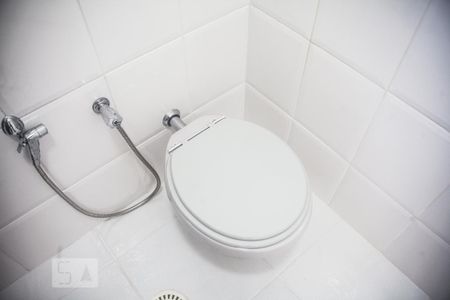 Detalhe do banheiro de apartamento para alugar com 3 quartos, 123m² em Higienópolis, São Paulo