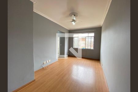 Sala de apartamento para alugar com 1 quarto, 60m² em Quintino Bocaiúva, Rio de Janeiro