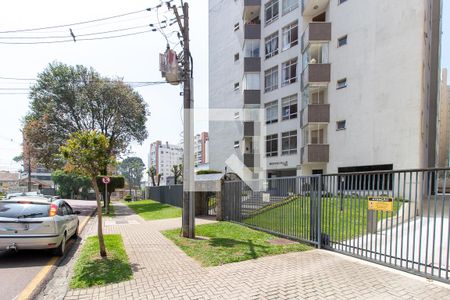 Fachada de apartamento para alugar com 3 quartos, 90m² em Cristo Rei, Curitiba