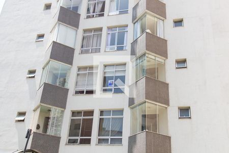 Apartamento para alugar com 90m², 3 quartos e 1 vaga Apartamento para alugar com 90m², 3 quartos e 1 vagaPlaca