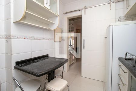 Apartamento para alugar com 90m², 3 quartos e 1 vaga Apartamento para alugar com 90m², 3 quartos e 1 vagaCozinha - Armários