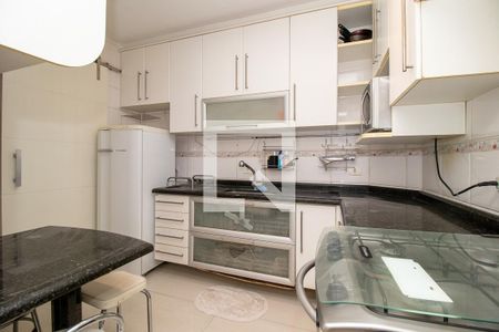 Cozinha - Armários de apartamento para alugar com 3 quartos, 90m² em Cristo Rei, Curitiba