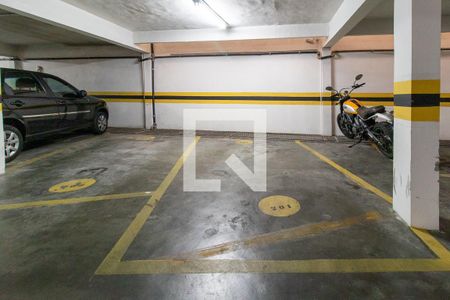 Garagem de apartamento para alugar com 3 quartos, 90m² em Cristo Rei, Curitiba