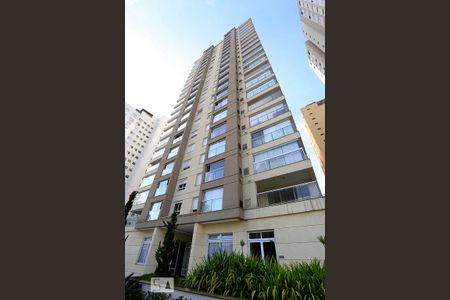 Apartamento à venda com 43m², 1 quarto e 1 vaga Apartamento à venda com 43m², 1 quarto e 1 vagaFachada