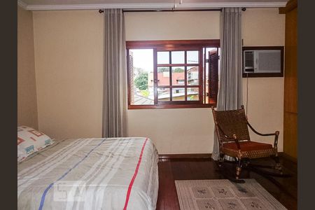 Casa à venda com 308m², 3 quartos e 4 vagas Casa à venda com 308m², 3 quartos e 4 vagasDormitório