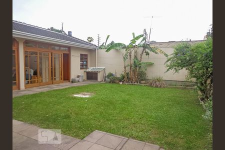 Casa à venda com 308m², 3 quartos e 4 vagas Casa à venda com 308m², 3 quartos e 4 vagasÁrea Externa