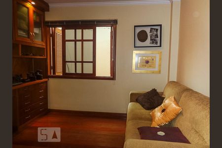 Casa à venda com 308m², 3 quartos e 4 vagas