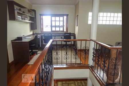 Escada de casa à venda com 3 quartos, 308m² em Sarandi, Porto Alegre