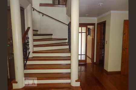 Sala de casa à venda com 3 quartos, 308m² em Sarandi, Porto Alegre