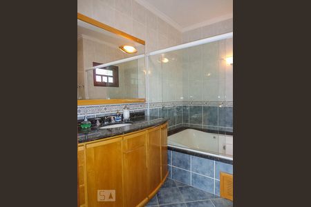 Casa à venda com 308m², 3 quartos e 4 vagas Casa à venda com 308m², 3 quartos e 4 vagasBanheiro