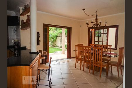 Casa à venda com 308m², 3 quartos e 4 vagas Casa à venda com 308m², 3 quartos e 4 vagasCozinha