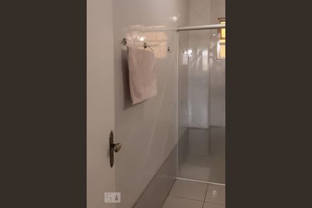 Banheiro de apartamento à venda com 4 quartos, 217m² em Independência, Porto Alegre