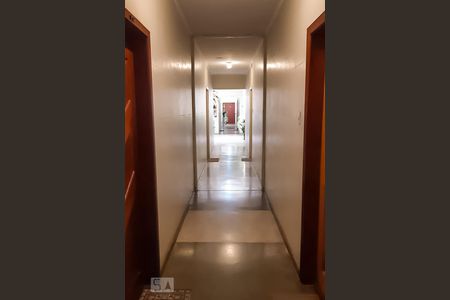 Apartamento à venda com 217m², 4 quartos e sem vagaCorredor