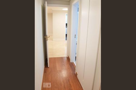 Apartamento para alugar com 130m², 3 quartos e 2 vagasCorredor