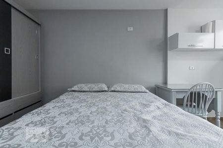 Quarto/Cozinha de kitnet/studio para alugar com 1 quarto, 26m² em Jardim Brasil (zona Sul), São Paulo