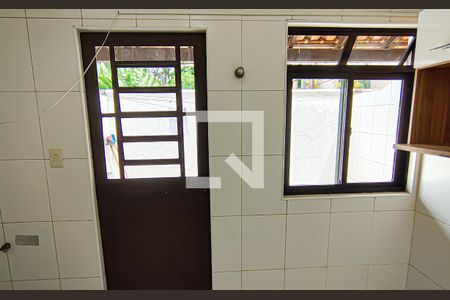 Casa à venda com 85m², 2 quartos e 2 vagasCozinha