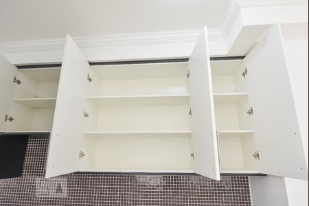 Apartamento para alugar com 52m², 1 quarto e 1 vaga Apartamento para alugar com 52m², 1 quarto e 1 vagaCozinha - Armários