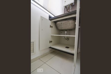 Apartamento para alugar com 52m², 1 quarto e 1 vaga Apartamento para alugar com 52m², 1 quarto e 1 vagaCozinha - Armários