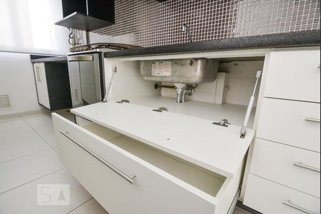 Apartamento para alugar com 52m², 1 quarto e 1 vaga Apartamento para alugar com 52m², 1 quarto e 1 vagaCozinha - Armários