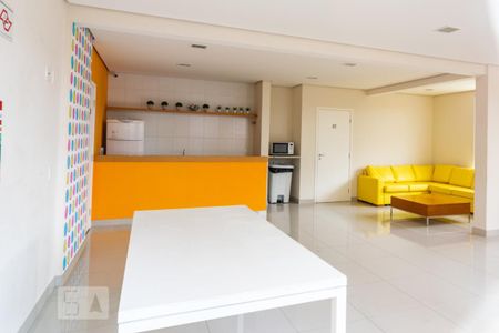 Apartamento para alugar com 68m², 2 quartos e 1 vagaÁrea comum - Salão de festas