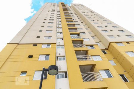 Apartamento para alugar com 68m², 2 quartos e 1 vagaFachada