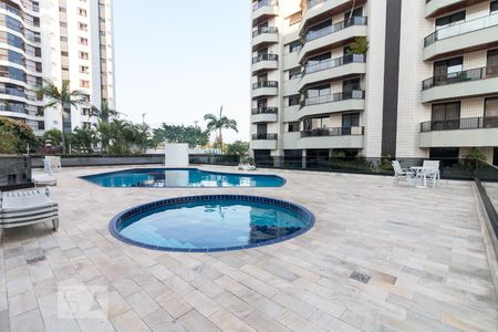 Apartamento para alugar com 205m², 4 quartos e 2 vagasPiscina - hidro