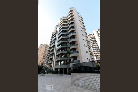 Apartamento para alugar com 205m², 4 quartos e 2 vagasFachada do bloco