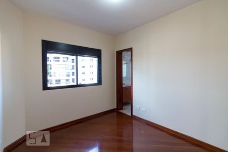 Apartamento para alugar com 205m², 4 quartos e 2 vagasQuarto 2 suíte