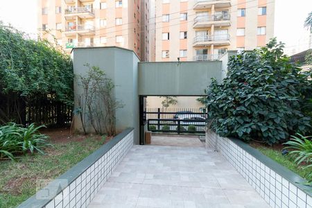 Apartamento para alugar com 205m², 4 quartos e 2 vagasPortaria