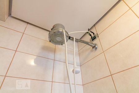 Apartamento para alugar com 205m², 4 quartos e 2 vagasBanheiro de serviço - chuveiro