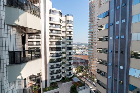 Vista varanda da sala de apartamento para alugar com 4 quartos, 205m² em Camargos, Guarulhos