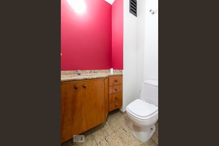 Apartamento para alugar com 205m², 4 quartos e 2 vagasLavabo