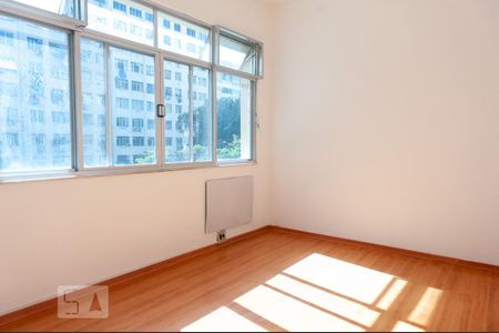 Apartamento à venda com 45m², 1 quarto e sem vaga Apartamento à venda com 45m², 1 quarto e sem vagaQuarto
