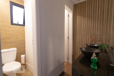 Apartamento à venda com 242m², 4 quartos e 3 vagasBanheiro do salão de festas