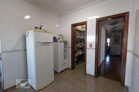Apartamento à venda com 242m², 4 quartos e 3 vagasCozinha