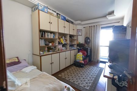 Apartamento à venda com 242m², 4 quartos e 3 vagasQuarto 4