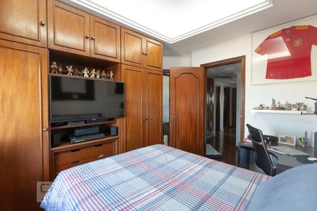 Apartamento à venda com 242m², 4 quartos e 3 vagasSuíte 3