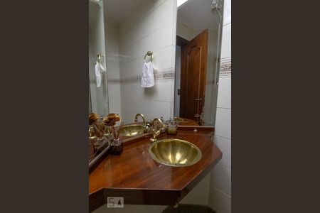 Apartamento à venda com 242m², 4 quartos e 3 vagasLavabo