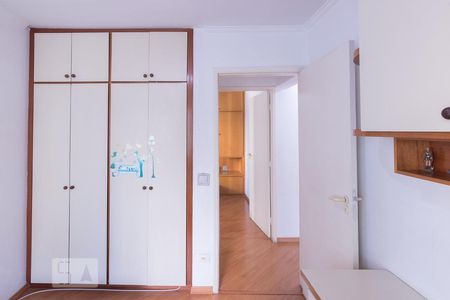 Apartamento à venda com 96m², 3 quartos e 2 vagasQuarto 2