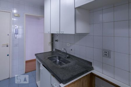 Apartamento à venda com 96m², 3 quartos e 2 vagasCozinha