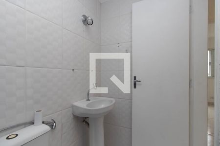 Banheiro Social de apartamento para alugar com 2 quartos, 58m² em Vila Mazzei, São Paulo