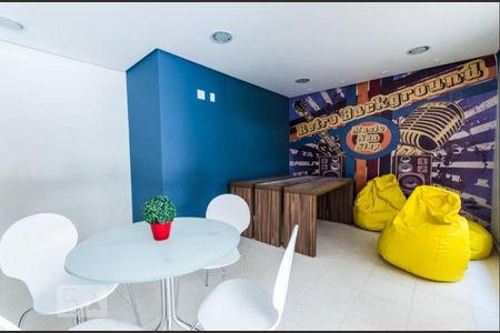 Apartamento à venda com 60m², 2 quartos e 1 vagaÁrea comum