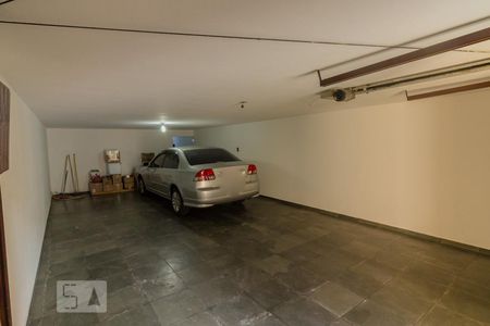 Casa para alugar com 226m², 3 quartos e 5 vagas Casa para alugar com 226m², 3 quartos e 5 vagasGaragem